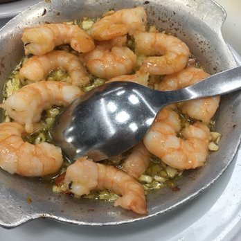 Cervejaria Ramiro - Garlic shrimp - Seafood Near Me - Lisbon, 11