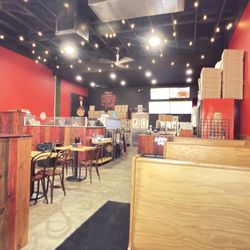 Big Poppa's Pizza - College hangout like I grew up enjoying!