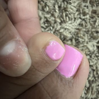 Phoenix Nails & Spa - Didn't paint the whole nail or didn't paint the nail properly - Nail Salons Near Me - Goodyear, Arizona