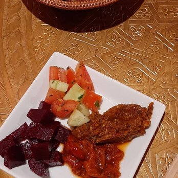 Salon Mogador - 4Salade - Moroccan Near Me - Montreal, Quebec Salon Mogador - 4Salade - Moroccan Near Me - Montreal, Quebec