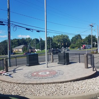 Berlin Firefighters Memorial - Landmarks & Historical Buildings Near Me - Berlin, Connecticut