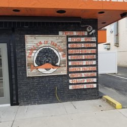 Water Dog Smoke House