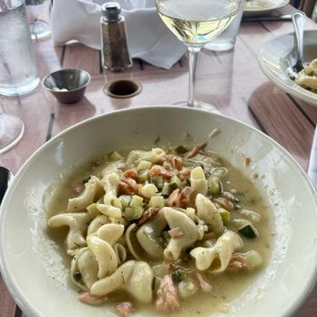 Prima Bistro - Pasta with salmon - American Near Me - Langley, Washington Prima Bistro - Pasta with salmon - American Near Me - Langley, Washington