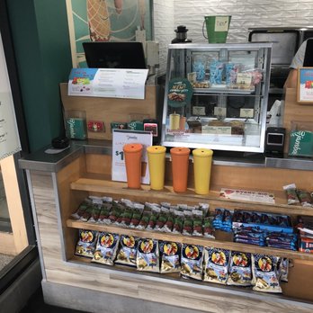 Jamba - Counter - Juice Bars & Smoothies Near Me - Honolulu, Hawaii