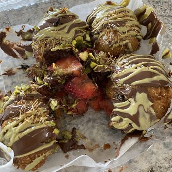 Casa Dulce - Dubai Chocolate Fried Oreos today - Coffee & Tea Near Me - Johnston, Rhode Island