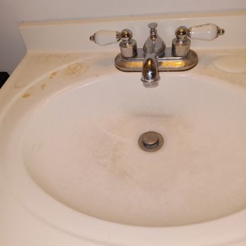 Cover You Cleaning Service - Before picture of a bathroom sink - Home Cleaning Near Me Cover You Cleaning Service - Before picture of a bathroom sink - Home Cleaning Near Me