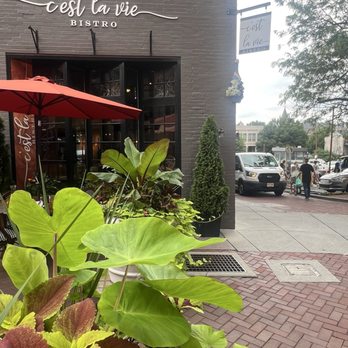 C’est La Vie Bistro - Lovely - French Near Me - Lancaster, Pennsylvania