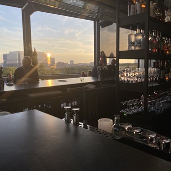 Bar Peri - Bar view - Cocktail Bars Near Me - Dunwoody, Georgia Bar Peri - Bar view - Cocktail Bars Near Me - Dunwoody, Georgia