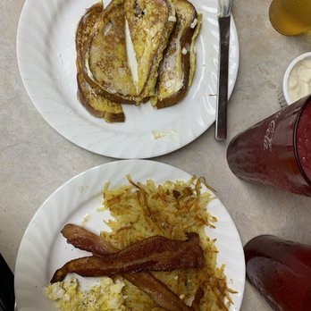 Hood's Truck Stop - Brioche French Toast Combo - Gas Stations Near Me - Bois D'Arc, Missouri Hood's Truck Stop - Brioche French Toast Combo - Gas Stations Near Me - Bois D'Arc, Missouri