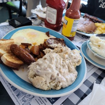 Minnie's Beach Cafe - The Big Easy!! Yowza - American Near Me - Holmes Beach, Florida Minnie's Beach Cafe - The Big Easy!! Yowza - American Near Me - Holmes Beach, Florida