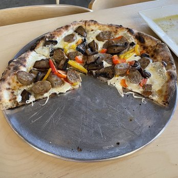 Cafe Italia Cimarron - Smoked pizza with added mushrooms. - Italian Near Me - El Paso, Texas Cafe Italia Cimarron - Smoked pizza with added mushrooms. - Italian Near Me - El Paso, Texas