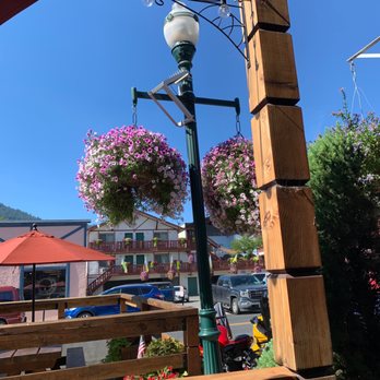 Blewett Brewing - Beautiful summer baskets hanging around the town - Breweries Near Me - Leavenworth, Washington