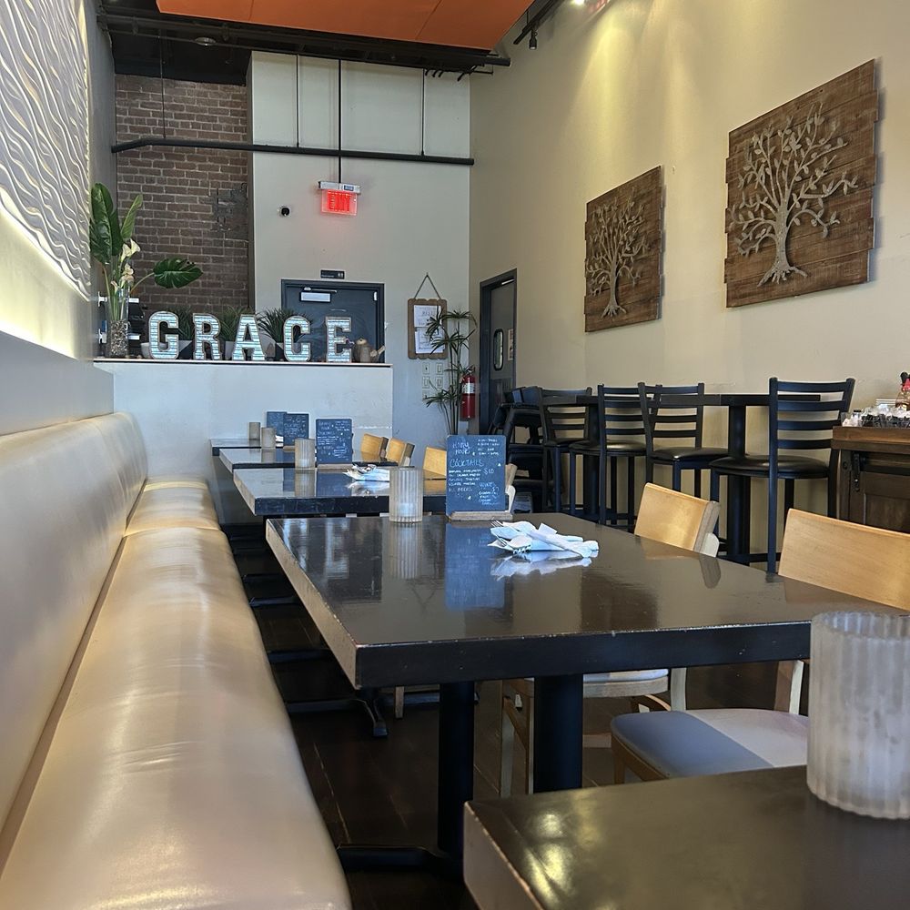 Grace Thai Downtown - Chandler - Seating - Thai Near Me - Chandler, Arizona