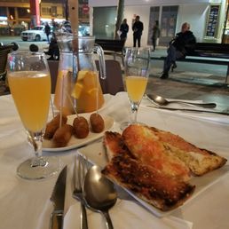 Croquette bread and sangria Croquette bread and sangria
