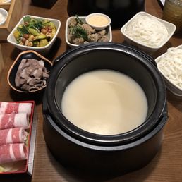 Original rice noodle (pork broth) Original rice noodle (pork broth)