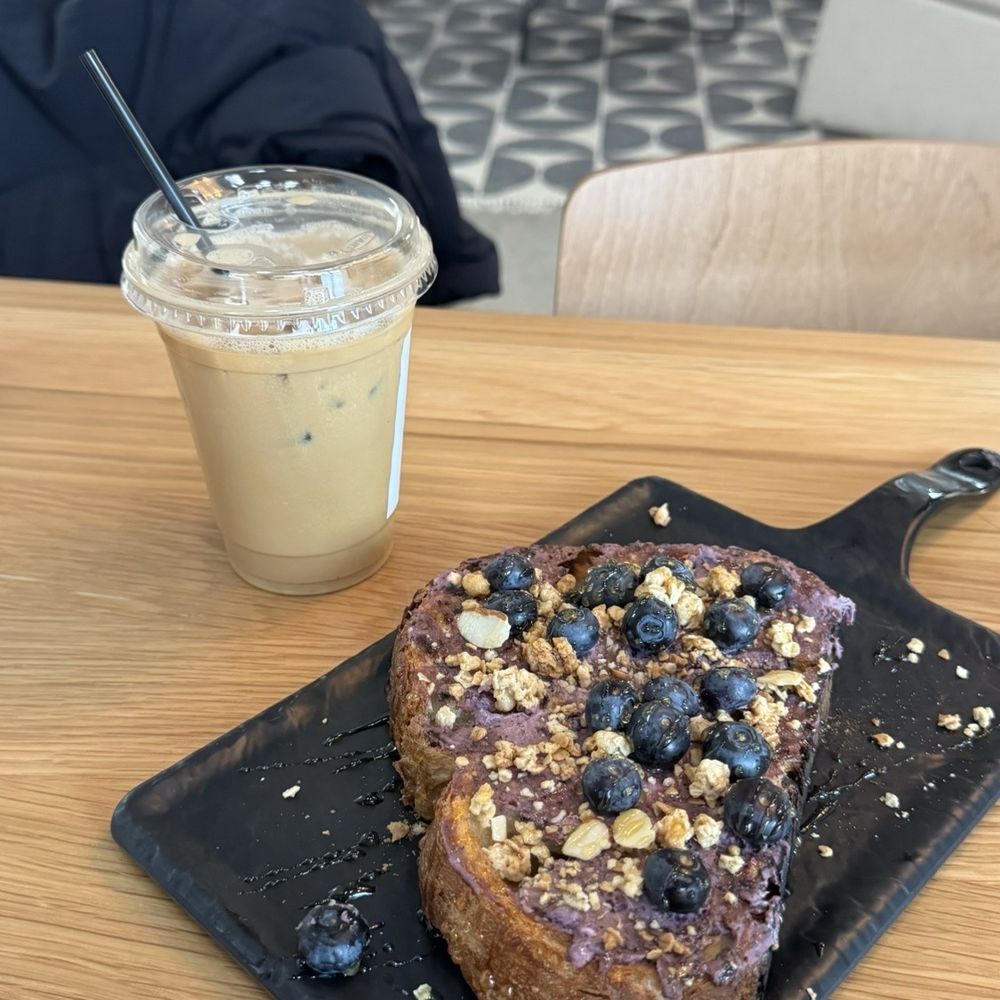 Bad Coffee - Iced latte, blueberry toast - Coffee & Tea Near Me - Chicago, Illinois