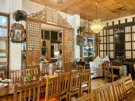 Camiña Balay Nga Bato by null