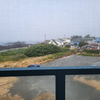 Oceanfront Lodge - Dilapidated shack, not oceanfront view - Hotels Near Me - Crescent City, California