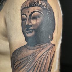 Skin Design Tattoo - Brooklyn - Fearless design created by X