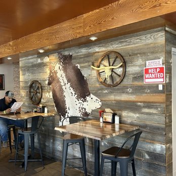 Texas Toast - Inside - Breakfast & Brunch Near Me - Austin, Texas