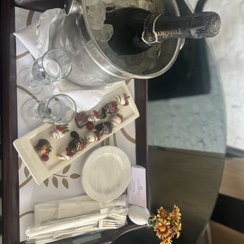 Torre Lucerna - Hotels Near Me - Ensenada, BCN