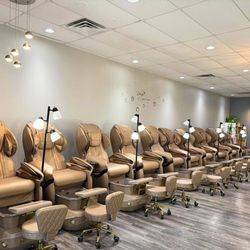 G Nail & Spa