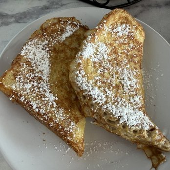 Yummies Bistro - French Toast that come with the platter - Breakfast & Brunch Near Me - South Padre Island, Texas Yummies Bistro - French Toast that come with the platter - Breakfast & Brunch Near Me - South Padre Island, Texas