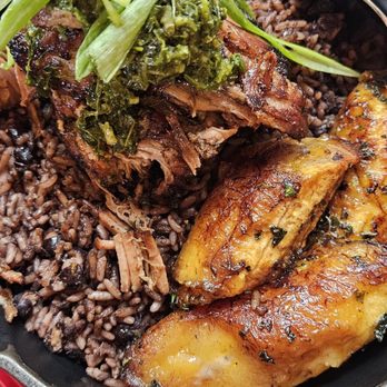 Oyo - Jerk pork shoulder with plantains and rice. - Latin American Near Me - Pleasanton, California Oyo - Jerk pork shoulder with plantains and rice. - Latin American Near Me - Pleasanton, California