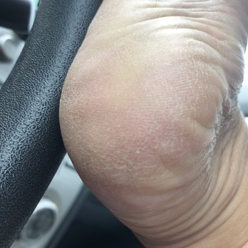 Moonlight Nails - Not smooth at all! Barely sanding/file my foot. Doesn't even look that I just did pedicure. - Nail Salons Near Me - Hudson, New Hampshire