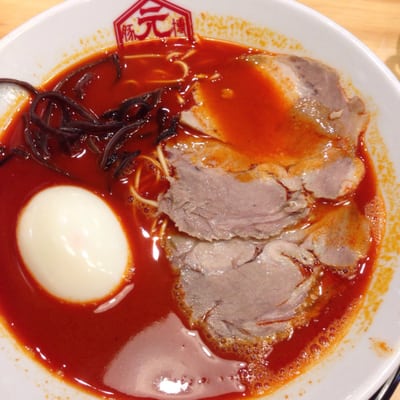 Hakata Gensuke Tonkotsu Ramen by null