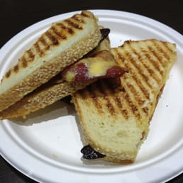 Egg Bacon & Cheese sandwich - VN Egg Bacon & Cheese sandwich - VN