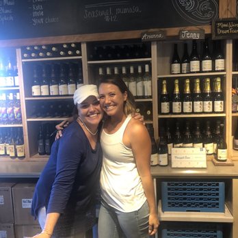 MauiWine - Jenny and Arianna: great hosts - Wineries Near Me - Kula, Hawaii
