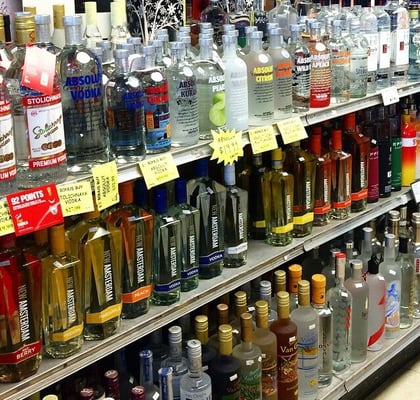 Rodis'sunset Liquors