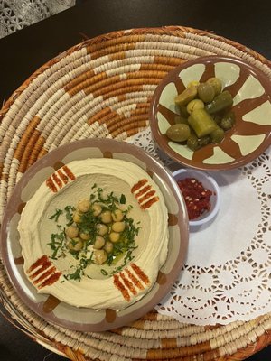 Izz Cafe by null