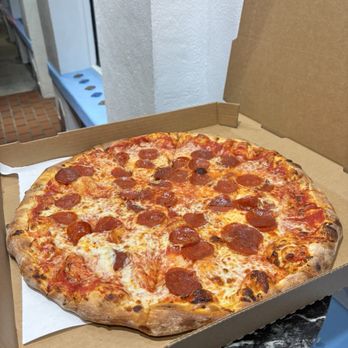 Mr Z's - Pepperoni pizza - Cheesesteaks Near Me - Key West, Florida