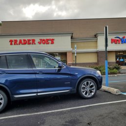 Exterior photo of Trader Joe's - Millburn, New Jersey Exterior photo of Trader Joe's - Millburn, New Jersey