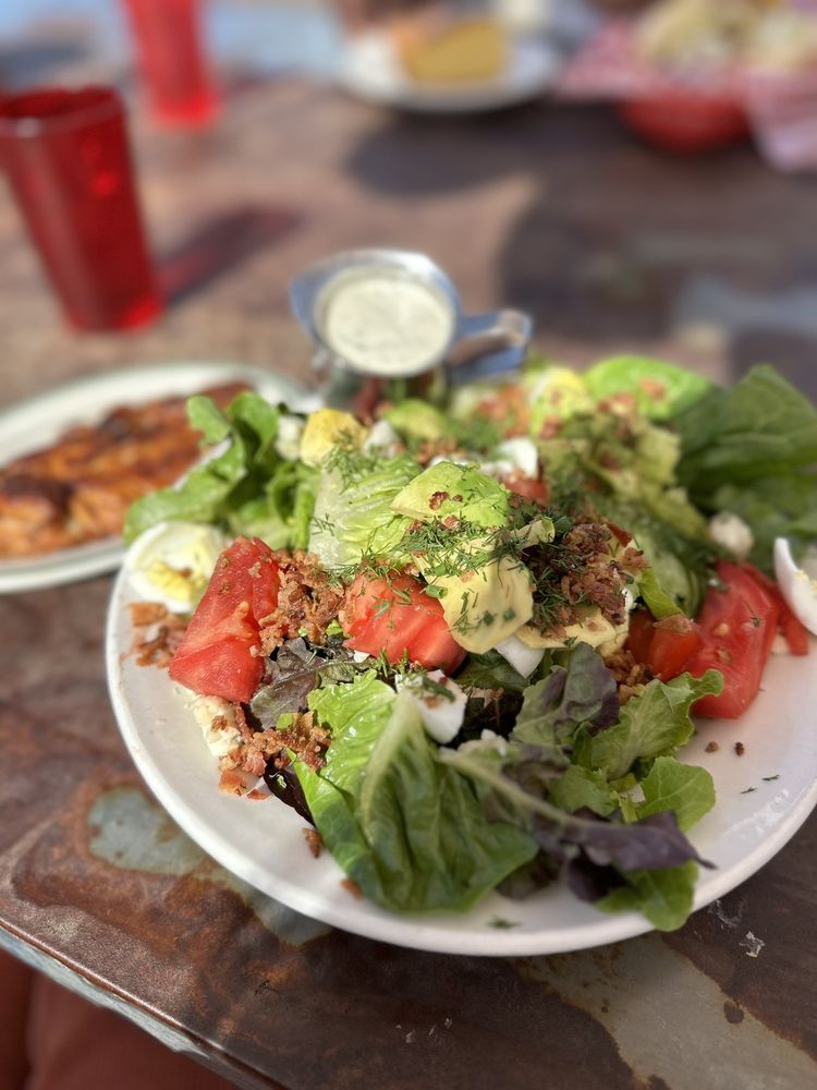 Barbeque at Lou's Luncheonette in Sonoma
