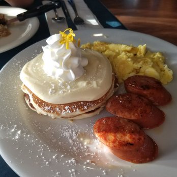 Moke's Bread & Breakfast - Lillikoi Pancakes - Breakfast & Brunch Near Me - Kailua, Hawaii