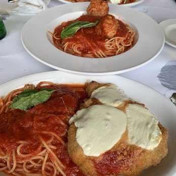 La Cucina Di Mamma - Chicken Parmesan, meatballs w spaghetti and eggplant Parmesan - Italian Near Me - Niagara Falls, New York
