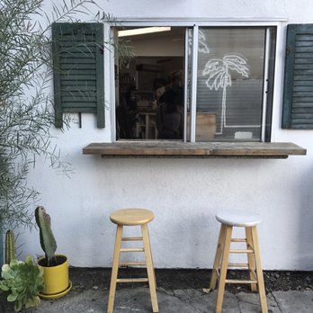 Blueys Kitchen - Cafes Near Me - Santa Monica, California