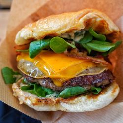 Kumpel & Keule - Dry aged burger