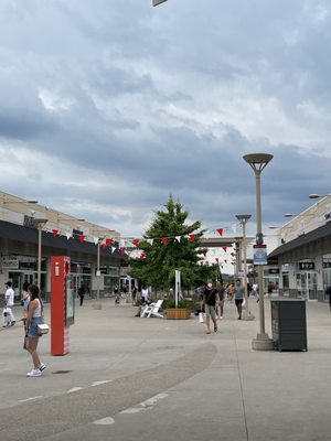 Outlet Collection at Niagara by null