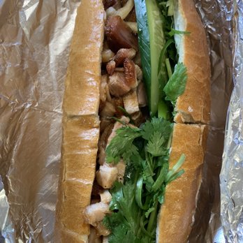 Le’s Banh Mi - Roast pork banh mi - Cafes Near Me - Honolulu, Hawaii Le’s Banh Mi - Roast pork banh mi - Cafes Near Me - Honolulu, Hawaii