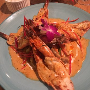 San Thai - The king prawns questionably spicy..... look better than they tasted. - Thai Near Me - Warsaw, MZ