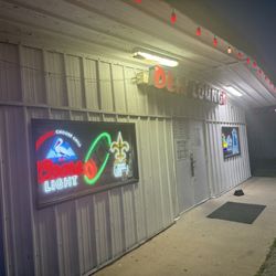 Den Lounge - Outside