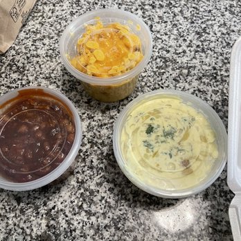 Lazybones Smokehouse - Pint sides beans, potato salad and Mac and cheese - Smokehouse Near Me - Roseville, Michigan