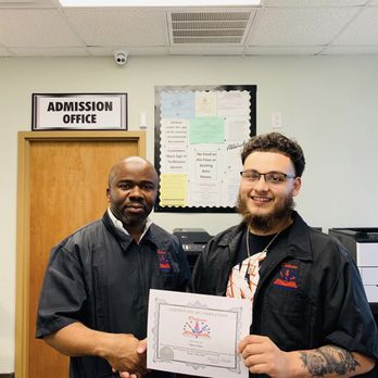Deluxe Barber College - Deluxe - Cosmetology Schools Near Me - San Antonio, Texas Deluxe Barber College - Deluxe - Cosmetology Schools Near Me - San Antonio, Texas