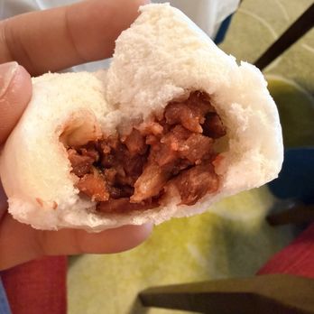 Golden Palace - Steamed BBQ porks buns with dry flavorless filling. - Dim Sum Near Me - Austin, Texas