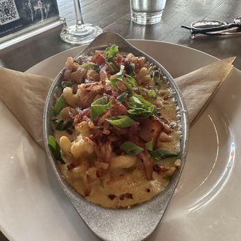 Briar Common Brewery + Eatery - Briar Mac Cheese - New American Near Me - Denver, Colorado Briar Common Brewery + Eatery - Briar Mac Cheese - New American Near Me - Denver, Colorado