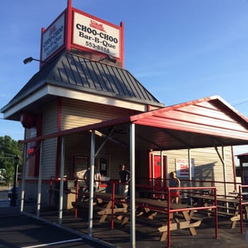 Choo Choo Bar-B-Que - Ready to order BBQ at the Choo Choo - Barbeque Near Me - Chattanooga, Tennessee